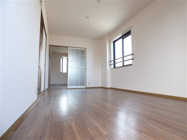 拡大写真:シャルマン岩屋 3階301の内装
