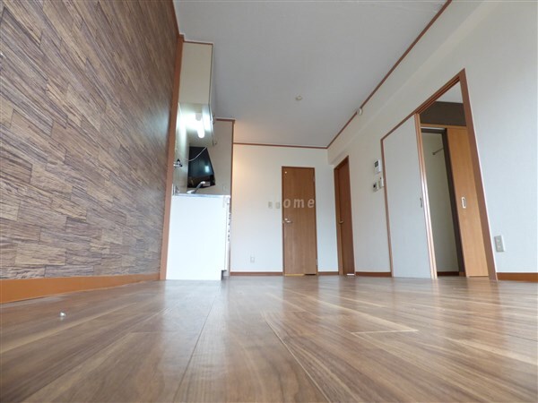 拡大写真：甲南メゾン春日 2階206の内装