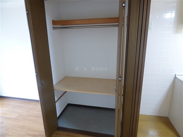 拡大写真:グローリー元町 7階702の収納