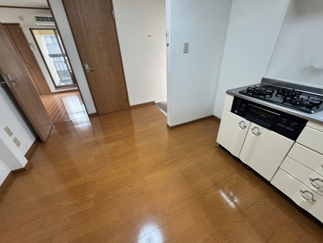 拡大写真:スカイハイツ日暮 2階201の居間