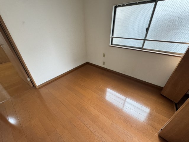 拡大写真:スカイハイツ日暮 2階201の洋室