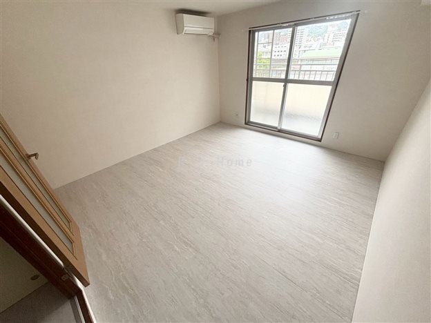 拡大写真:アポロンKOWA 4階401の居間