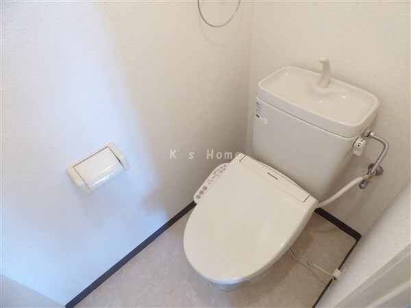 拡大写真:ダンディライオン住吉川 3階504のトイレ