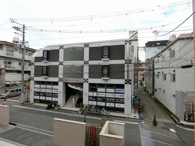 拡大写真:西宮市甲子園七番町 1階104の【ホームセンター】コーナン武庫川店まで1281m