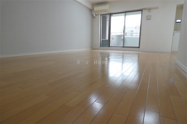拡大写真:ワコーレ深江本町ソフィリア 1階101の居間