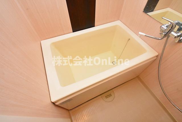 拡大写真:カーサフィオーレ壱番館 3階301の風呂