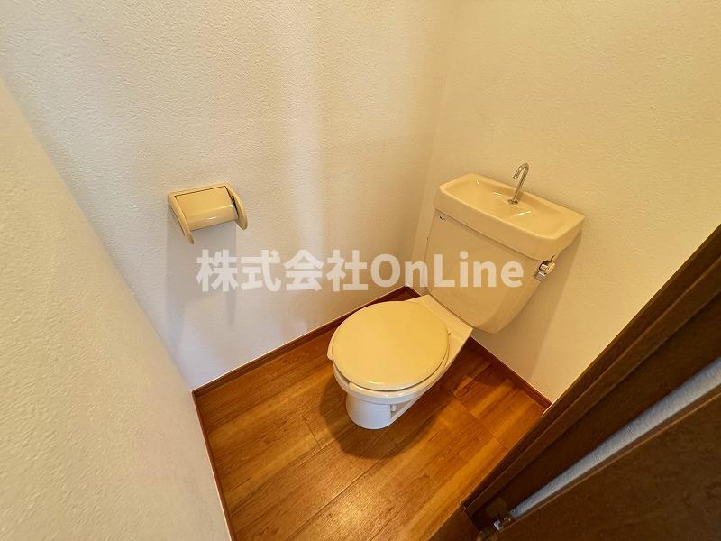 拡大写真:東大阪市小阪本町1丁目 4階401のトイレ