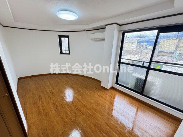 拡大写真:東大阪市小阪本町1丁目 4階401の居間