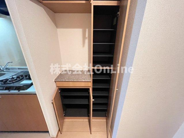拡大写真:アドニスコート加美 5階503の収納