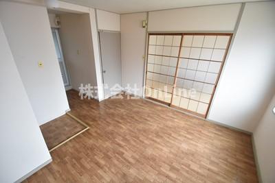 拡大写真：向井コーポラス 1階101の居間