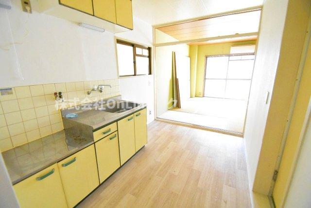 拡大写真:東大阪市菱屋西5丁目 4階401の居間