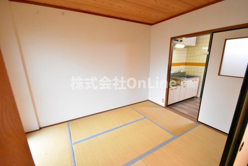 拡大写真:東大阪市長堂3丁目 2階206の和室
