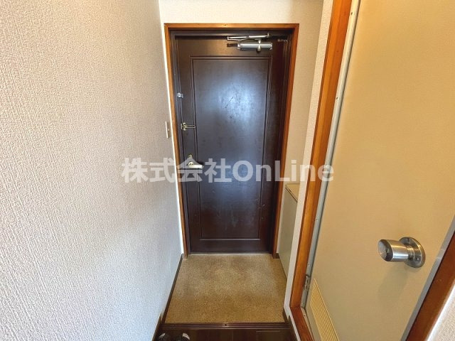 拡大写真:東大阪市小若江2丁目 1階110の玄関