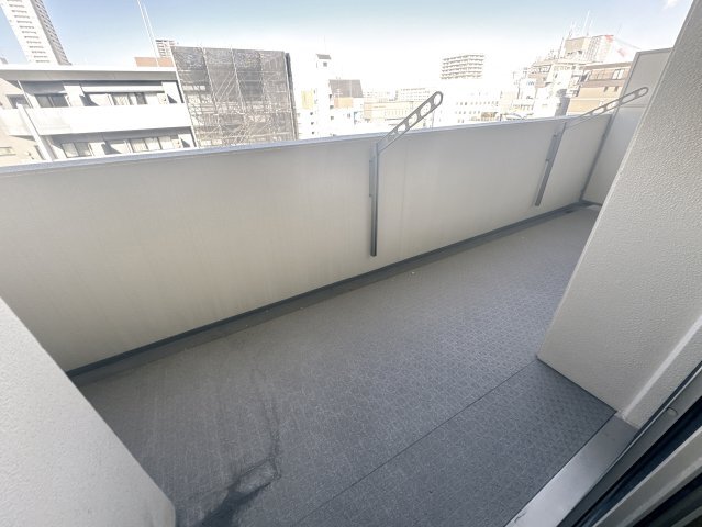 拡大写真:大阪市西区南堀江3丁目 11階1102のバルコニー