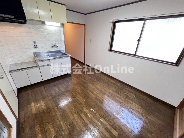拡大写真:高安A棟 2階208の玄関