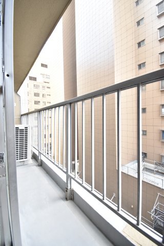 拡大写真:南堀江スカイハイツ 7階710のバルコニー