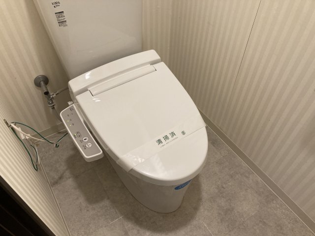 拡大写真:大阪市中央区島之内1丁目 4階401のトイレ