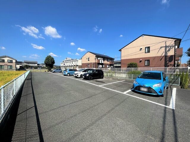 拡大写真:シャトレアン津高 C棟 2階201の外観