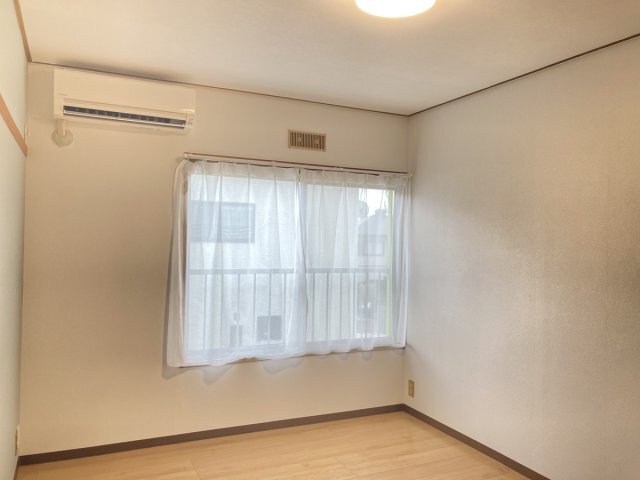 拡大写真:ひだまりのCappuccino 2階207の内装