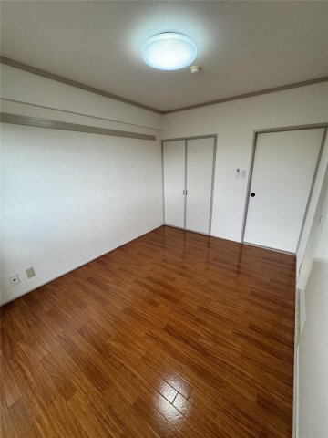 拡大写真:グランディール門田屋敷 2階402の寝室