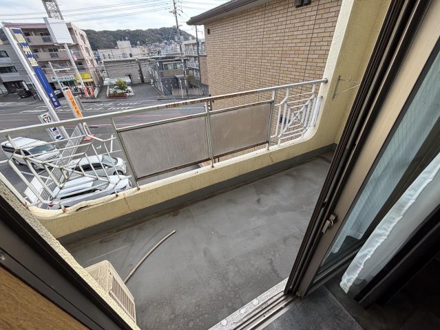 拡大写真：第一コーポ　 3階302のバルコニー