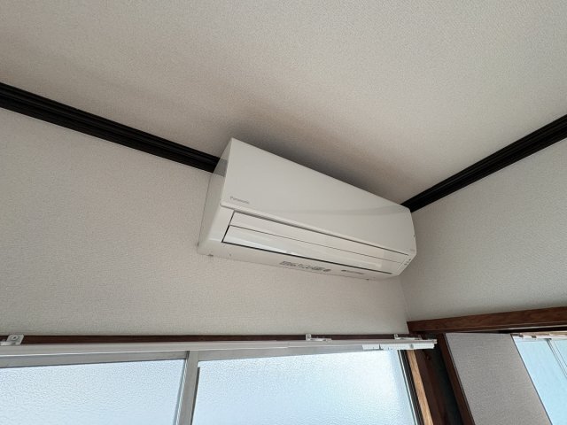 拡大写真:臼井戸建 1階1のバルコニー