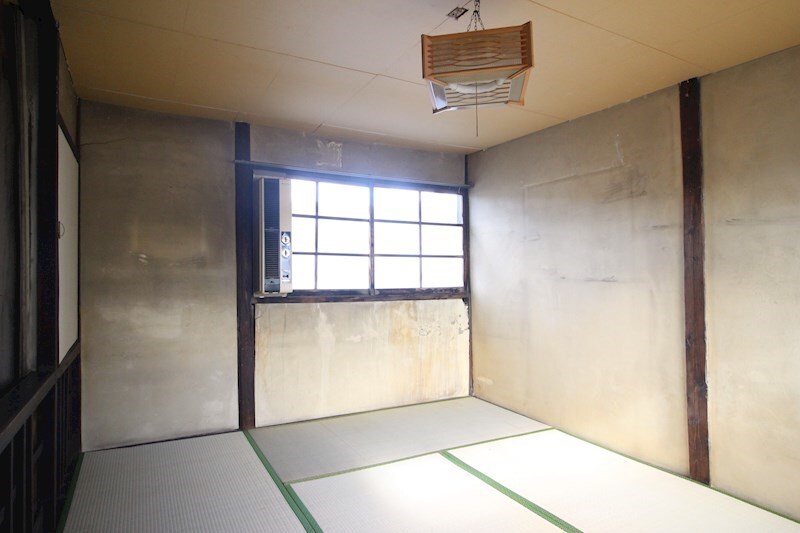 拡大写真:新京橋戸建 1階1の寝室