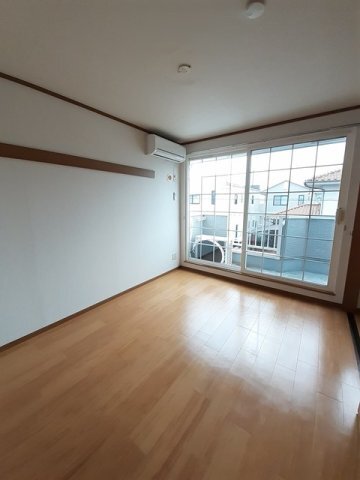 拡大写真:ヴィラ・フォンティーヌ 2階202の中はこのようになっています
