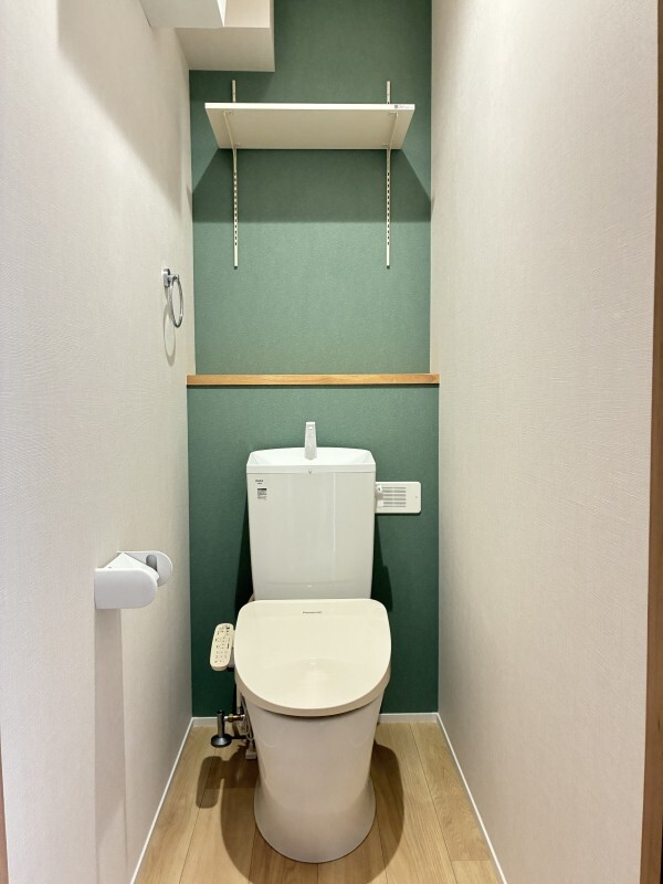 拡大写真:ユアメゾン益野 B 2階202のトイレもきれいです