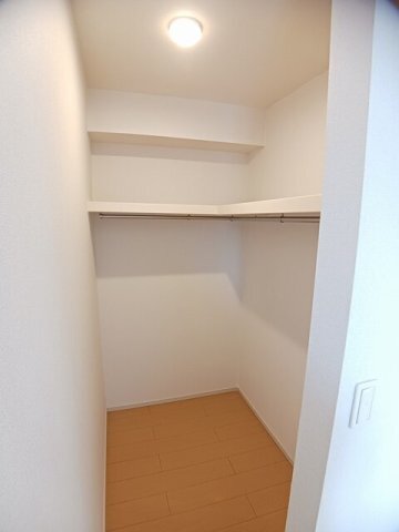 拡大写真:エスペランザ 2階201のこまごまとしたものを収納できそうですね