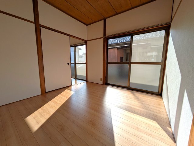 拡大写真:平福2丁目借家 1の洋室です