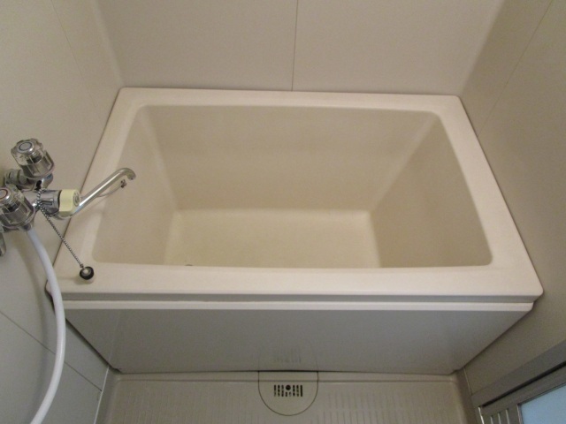 拡大写真：プレアール野田屋町 4階402の風呂