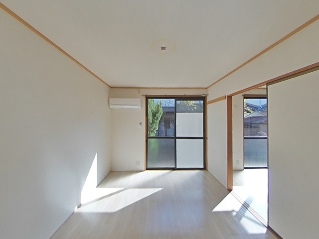 拡大写真:Bright Hight 1階101の寝室