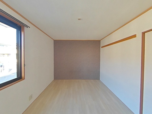 拡大写真:Bright Hight 1階101の居間