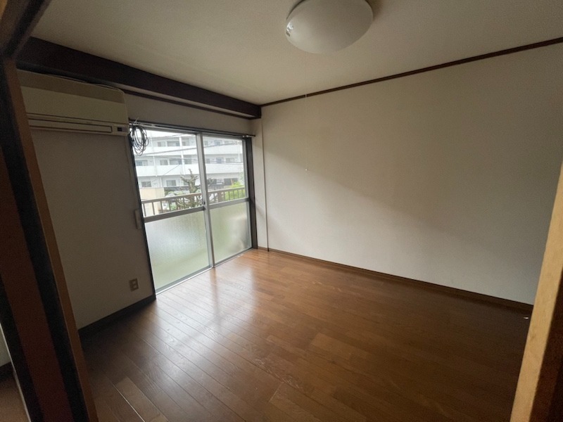拡大写真:コーポ小宮山 2F 2Fの居間