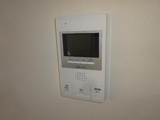 拡大写真:キアーズⅢ 2階202のカメラ付インターホン