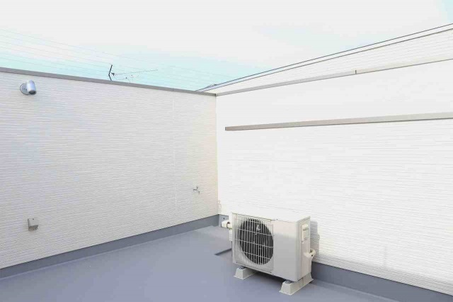 拡大写真:GRANDTIC REALISER 2階201のバルコニー
