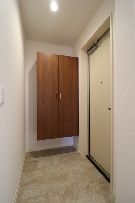拡大写真:VILLE SOLEIL 5階501の玄関