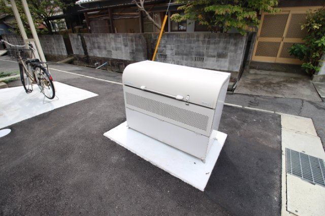 拡大写真:メゾン ド シュクル B棟 2階201のその他共有部分