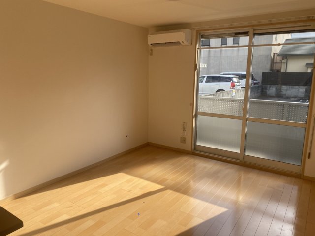 拡大写真:シャーメゾンアマセ 1階102の居間