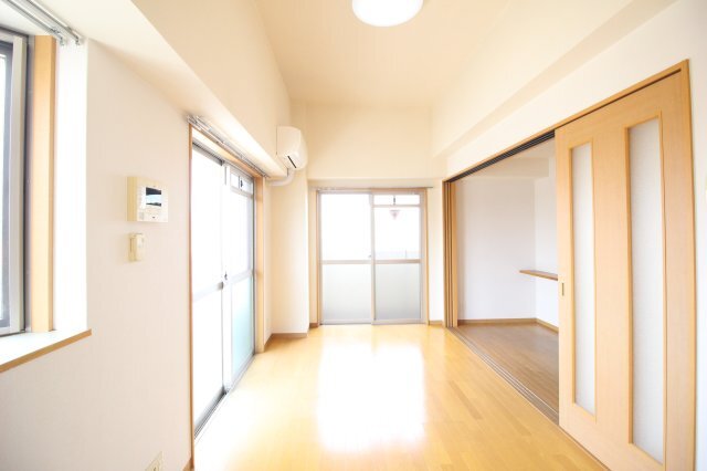拡大写真:ラフィーネ大供 5階508の居間