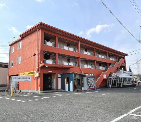 写真：YSビル岡南の外観