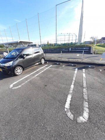 拡大写真:ベルコリーヌ 1階102の駐車場です