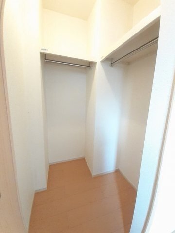 拡大写真:プリムラ 1階102のこまごまとしたものを収納できそうですね
