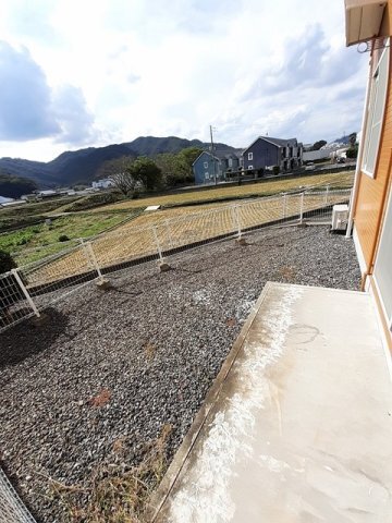 拡大写真:サンシティー臼井C 1階102のお庭で自由な時間を過ごせます