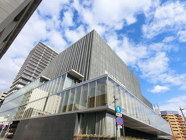 ライオンズタワー岡山千日前の外観