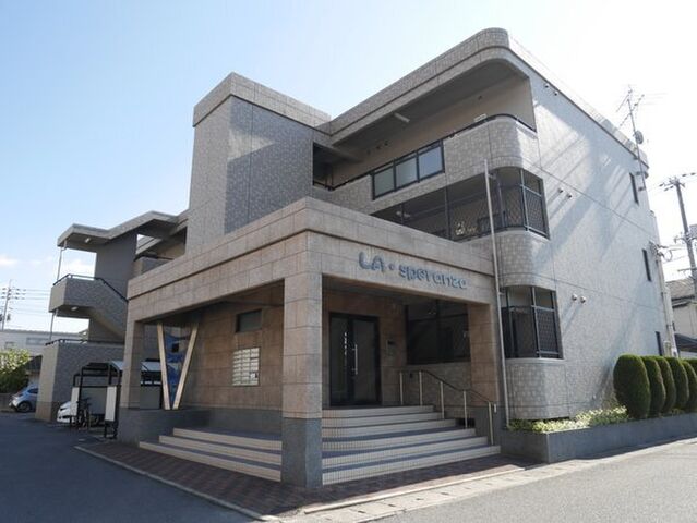 ラ・スペランツァの外観