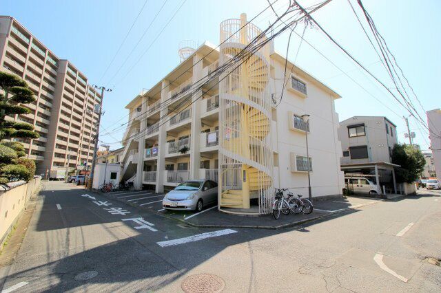 拡大写真：大供マンション 2階201の外観