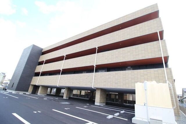 岡山市北区西市の外観