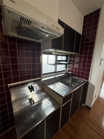 拡大写真：グランディール門田屋敷 2階402のキッチン